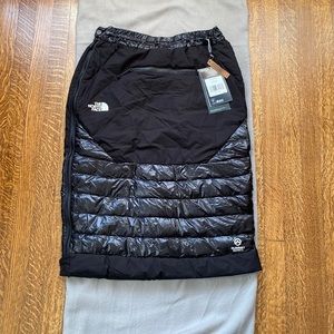 BRAND NEW THE NORTH FACE SMALL WOMENS SUMMIT SERIES SKIRT